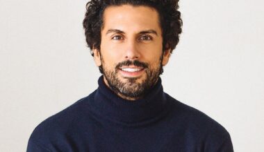 Jonathan Anguelov, l'enfant placé devenu millionnaire à Paris