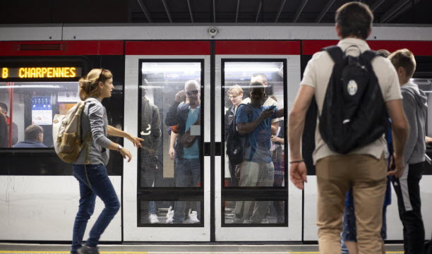 Le métro B à la station Saxe-Gambetta. Photo Norbert Grisay