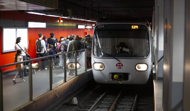 Le métro C du réseau de transports en commun lyonnais à la station Hôtel de Ville. Photo d'illustration Norbert Grisay
