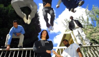 Le 20 avril 2001, les Yamakasi, acteurs du film de Luc Besson, rencontraient les Marseillais