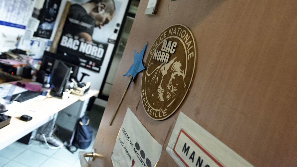 l'art de se fondre dans le décor des quartiers à Marseille