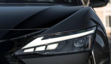 Lexus NX PHEV 2025 : L