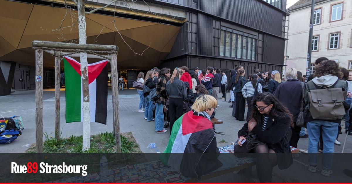 Le bâtiment de Sciences Po Strasbourg bloqué