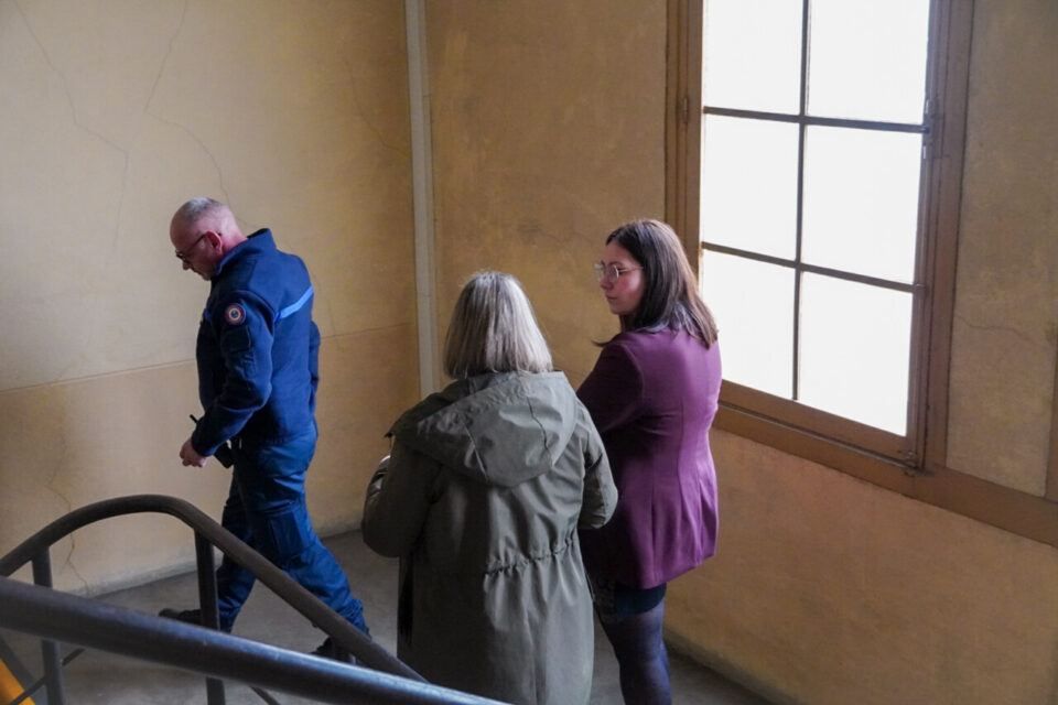 Aude Wessbecher a fait visiter la prison pour femmes de Rennes à la députée Marie Mesmeur.