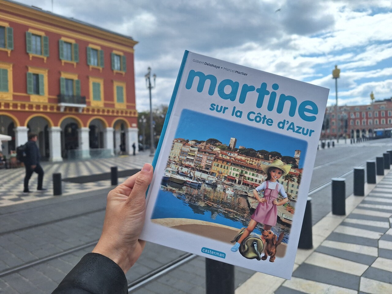 le nouvel album inédit se déroule sur la Côte d'Azur