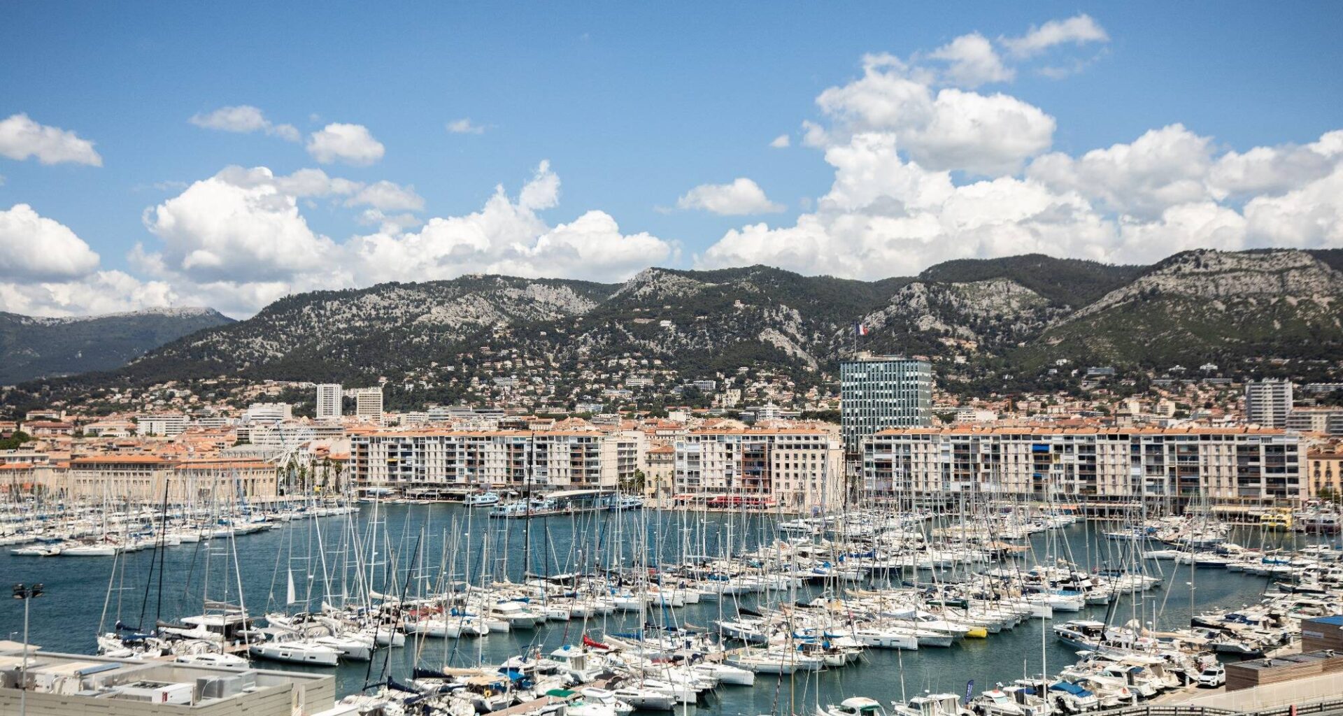 Direction la Corse, la Sardaigne ou encore Minorque: des escapades "slow travel" au départ de Toulon