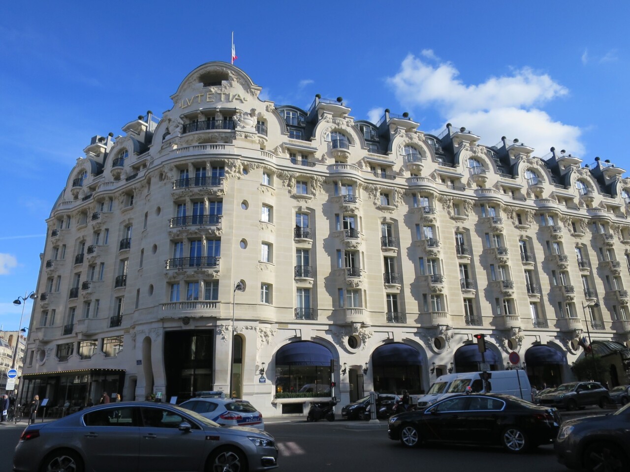 pourquoi le Lutetia, unique palace de la rive gauche à Paris, vient de changer de nom