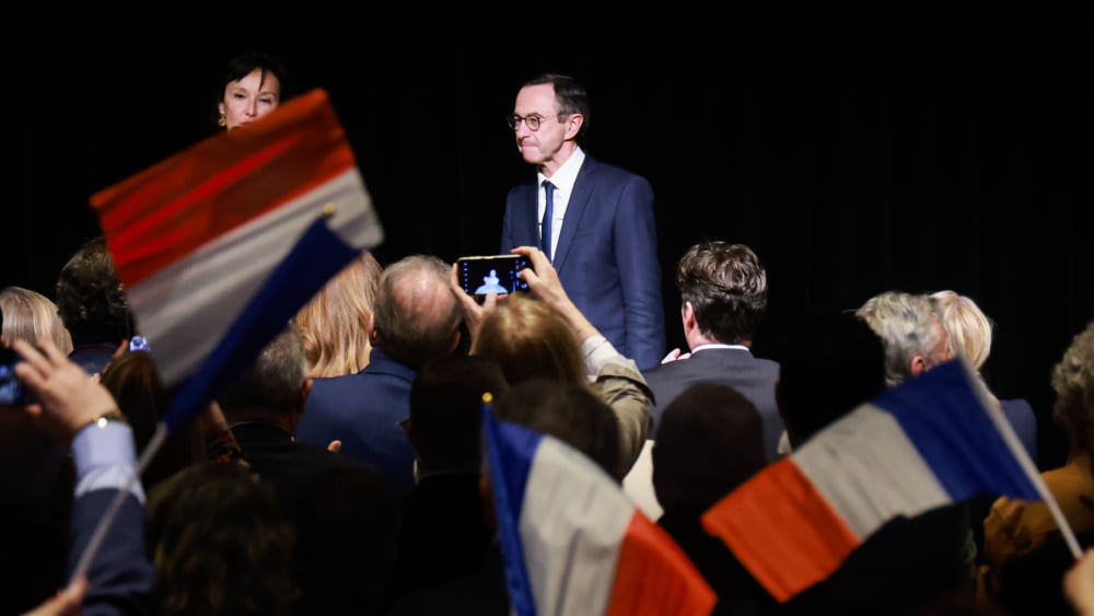 En campagne pour la présidence LR, Bruno Retailleau ovationné à Marseille
