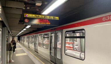 la ligne de métro A coupée, les pompiers interviennent dans une station
