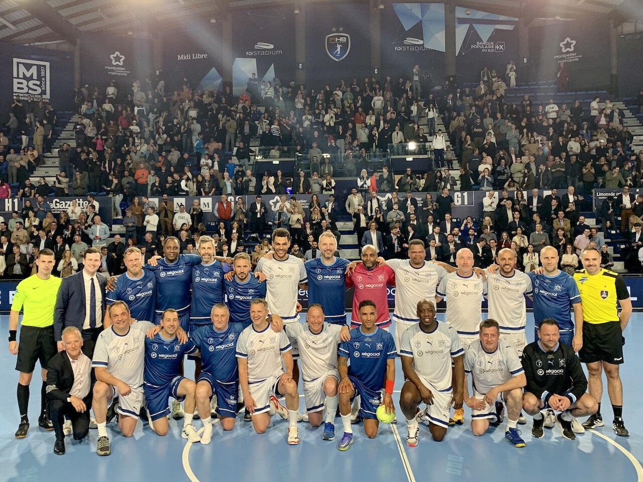 Les remerciements de Jean-Pierre Papin aux joueurs pour leur participation. (© CN / Métropolitain)