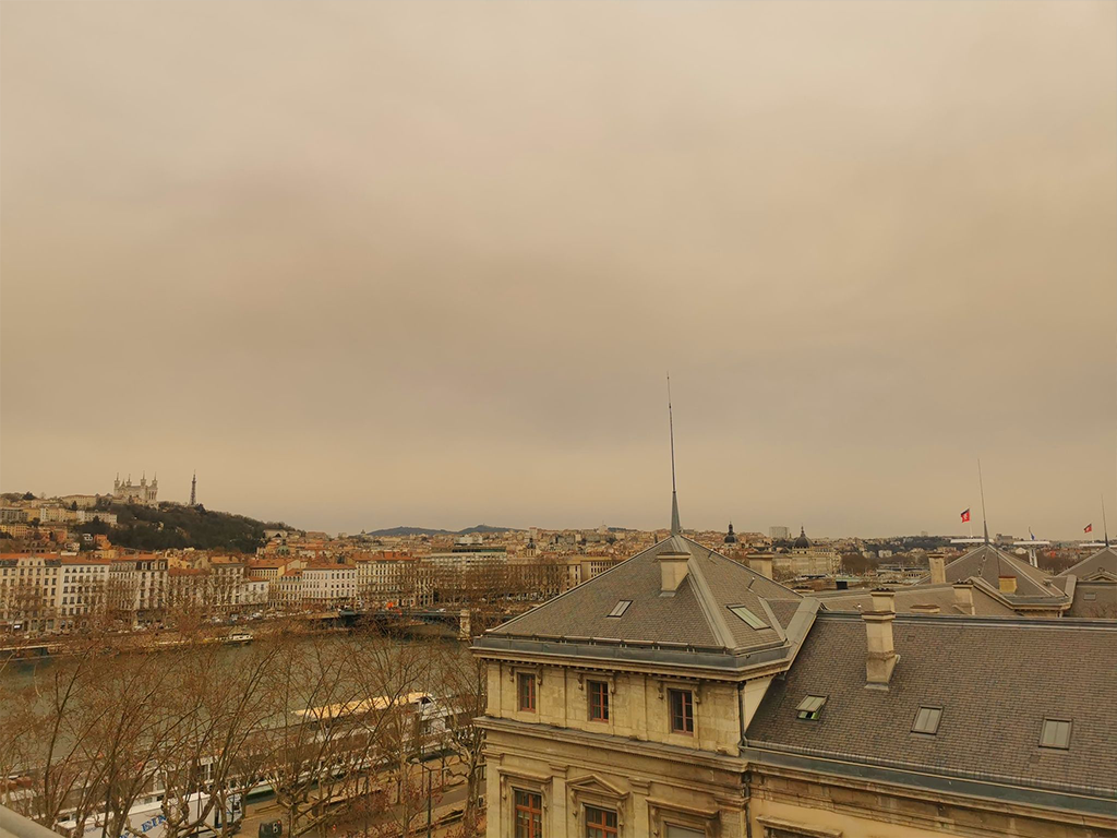 Météo à Lyon. Le sable du Sahara en approche dans le ciel, ce qui nous attend