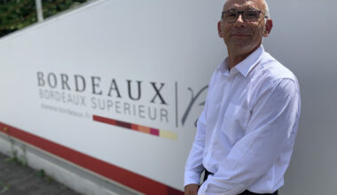 Les vins de Bordeaux à moins de 700 € le tonneau sous pression et sur le gril