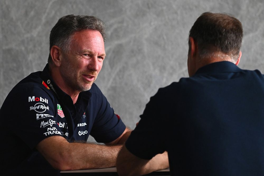 Christian Horner en compagnie d'Oliver Mintzlaff, directeur général de Red Bull GmbH.