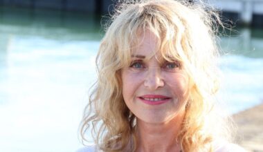Fanny Cottençon revient sur son départ de Scènes de ménages et évoque ses relations actuelles avec Didier Bénureau