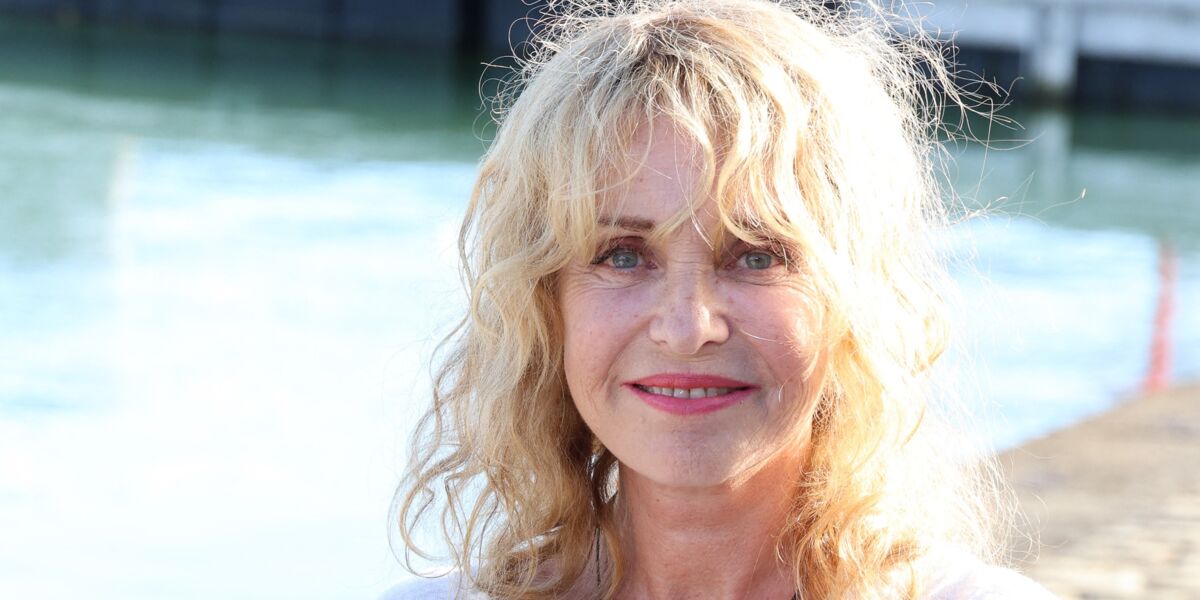 Fanny Cottençon revient sur son départ de Scènes de ménages et évoque ses relations actuelles avec Didier Bénureau