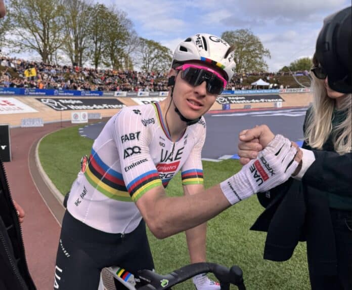 paris Roubaix 2025 tadej pogacar c'était une course vraiment très dure