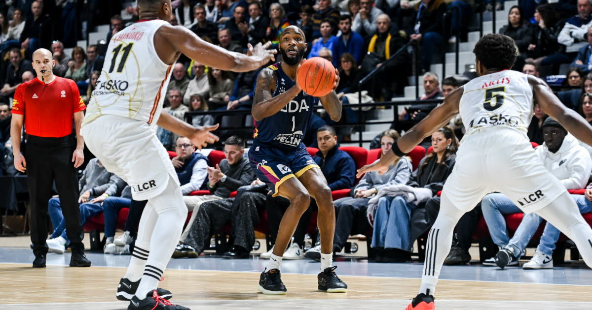 En direct Basket - Elite. Largement en tête, la JDA Dijon fait face au réveil strasbourgeois
