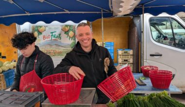 des Lyonnais testent une caisse de l’alimentation