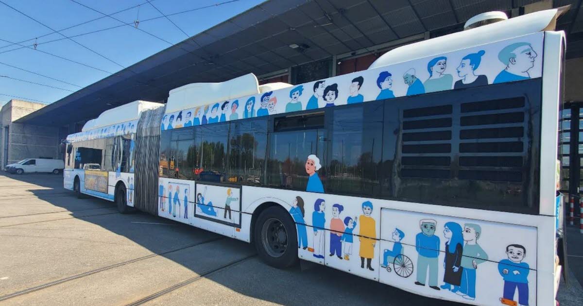 Eurométropole de Strasbourg. Découvrez les habits neufs des bus Chron’hop de la CTS, imaginés par Julie Luzoir