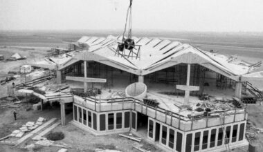 Inauguré le 12 avril 1975. Il y a cinquante ans, l’aéroport Lyon-Satolas déployait ses ailes