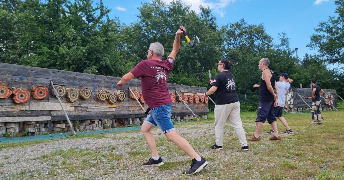 Dieffenbach-au-Val. Qui veut participer aux championnats de France de lancer de haches et couteaux, fin mai ?