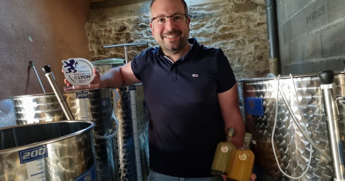 Rhône. Depuis son garage, il a élaboré le meilleur spiritueux français du Concours international de Lyon