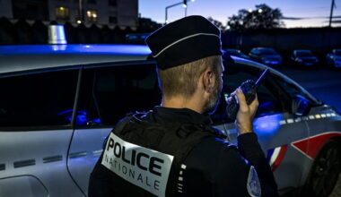 Saint-Etienne. Sous l’emprise de l’alcool et sans permis, elle percute une voiture en stationnement