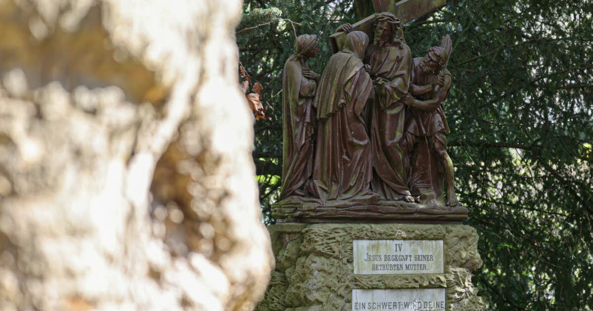 Brunstatt-Didenheim. Quatorze sculptures à déchiffrer au fil d’un mystérieux chemin de croix de plein air