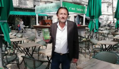 cet universitaire a épousé une carrière littéraire