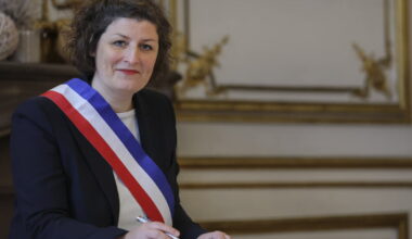 33 maires, dont celle de Strasbourg, signent une tribune