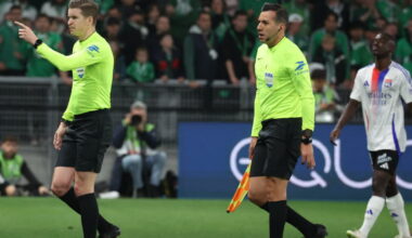 l'arbitre porte plainte, le supporter stéphanois convoqué par la justice en octobre