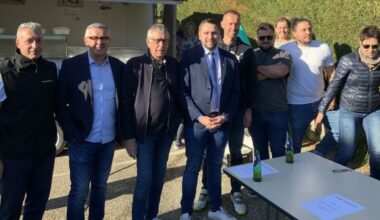 le marché du vendredi a trouvé sa place et son public