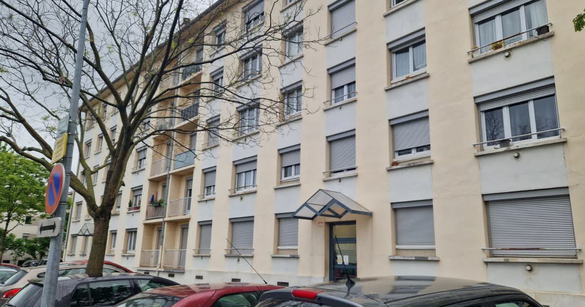 Rhône - Isère. Un bébé chute du 4e étage : son père découvre le corps inanimé en rentrant du travail - Le Dauphiné Libéré