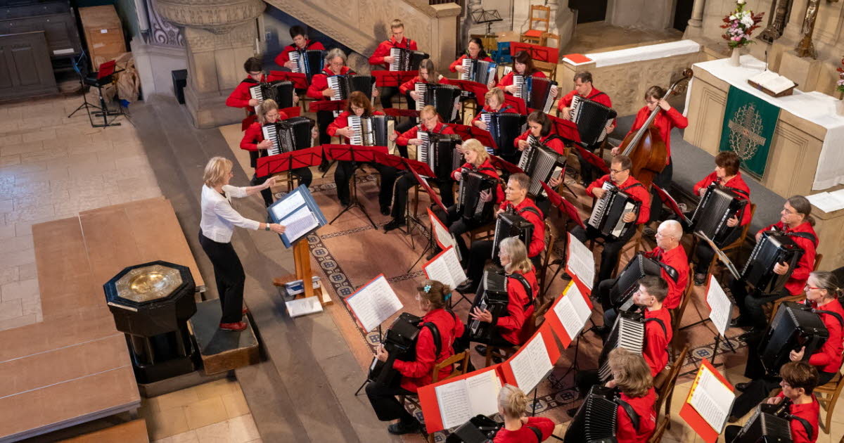 Strasbourg. Une cinquantaine d’accordéonistes en concert à l’église Saint-Pierre-le-Jeune