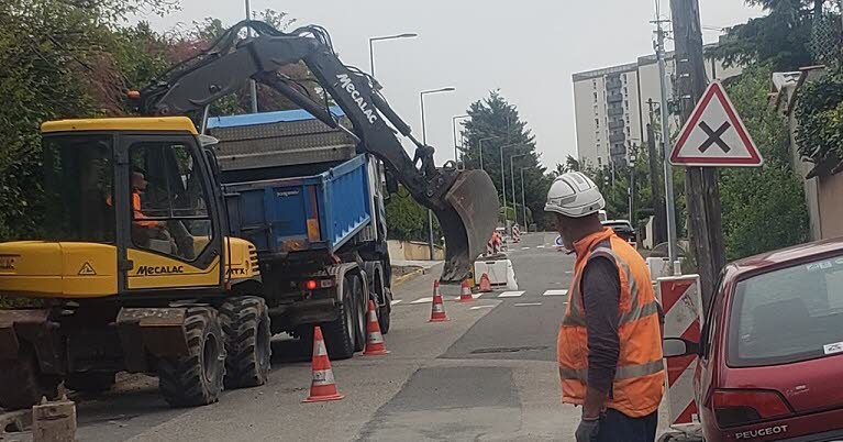 Saint-Étienne/Montreynaud. Des travaux de réfection de voirie, rue des Floralies
