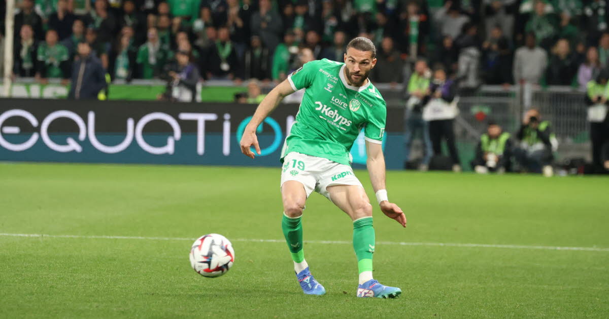 Ligue 1. « Il reste quatre finales » : l'ASSE veut surfer sur le derby pour décrocher le maintien