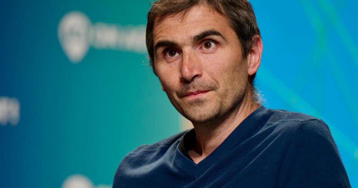 « Parler moins et faire plus »