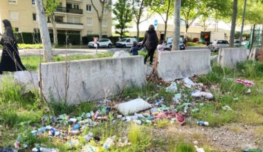 une décharge sauvage tapissée de verre à deux pas d’une crèche