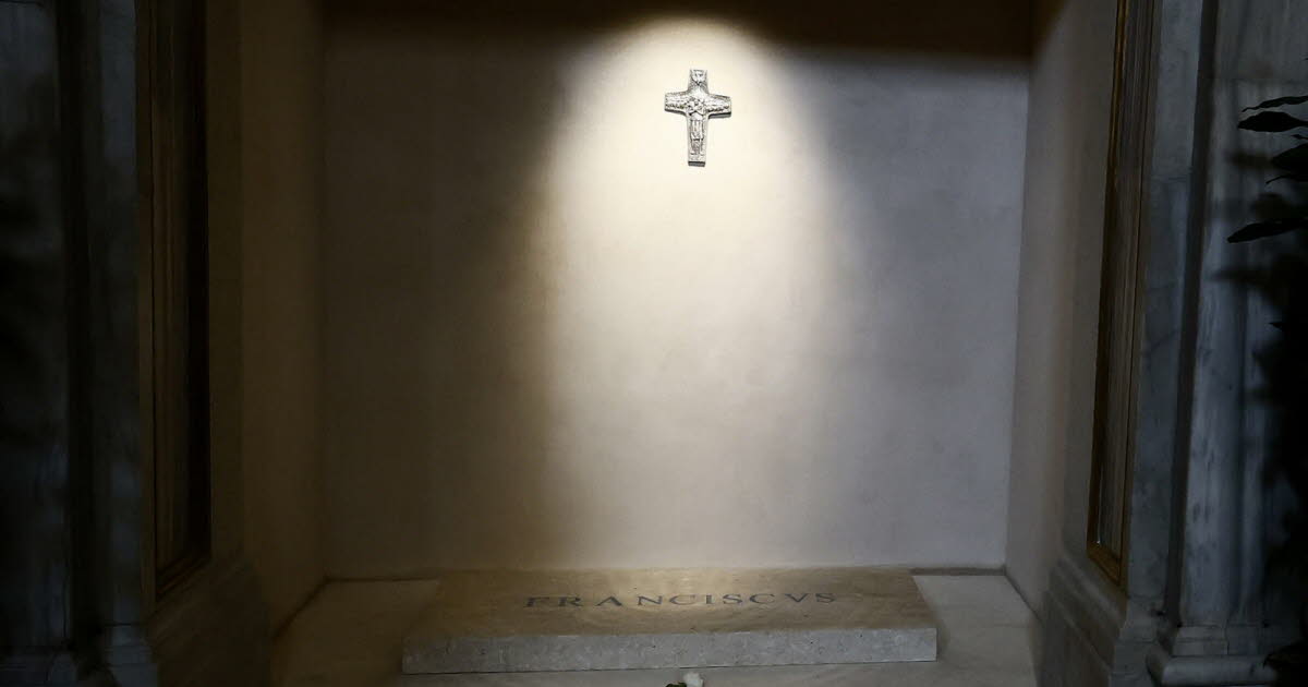 En images. Mort du pape François : voici à quoi ressemble la tombe du souverain pontife - Le Dauphiné Libéré