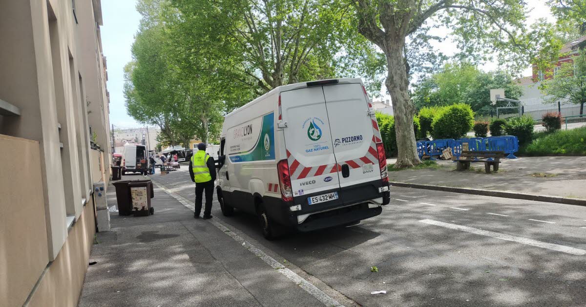 Métropole de Lyon. Qui doit nettoyer les marchés ? Dans cette commune du sud de Lyon, mairie et Métropole se renvoient la balle
