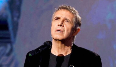 Julien Clerc a quitté Paris : pourquoi a-t-il décidé de s’installer à Londres avec son fils Léonard, 17 ans ?