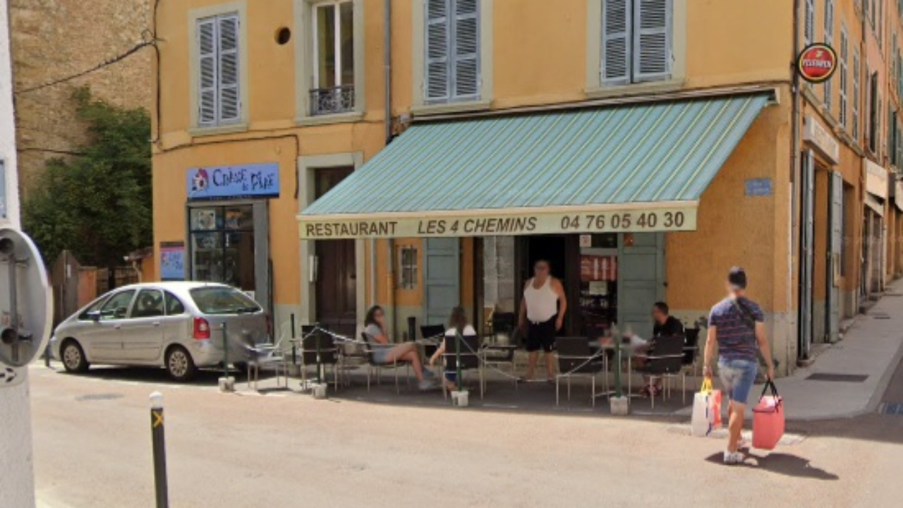 une rafale de balles dans la vitrine, ce restaurateur est pris pour cible