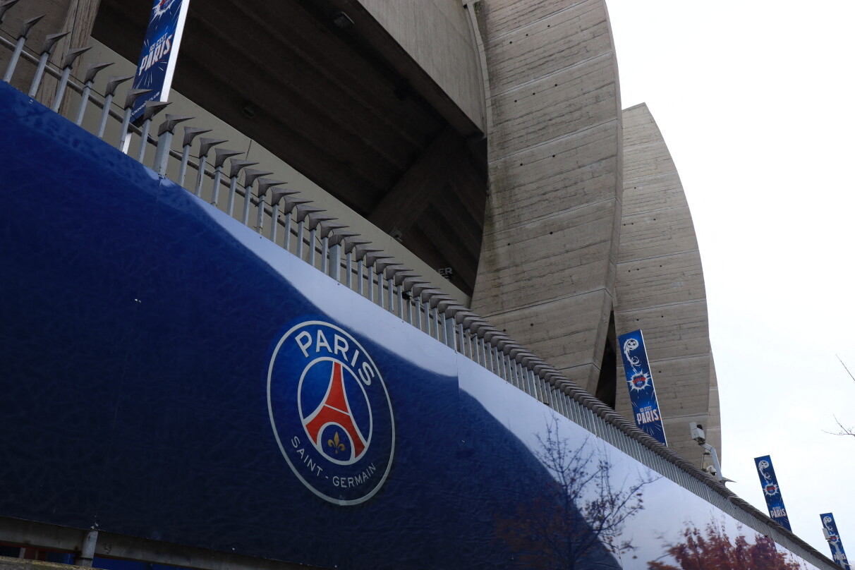 Le PSG a une nouvelle recrue, des terrasses éphémères font débat... L'info à midi en Île-de-France