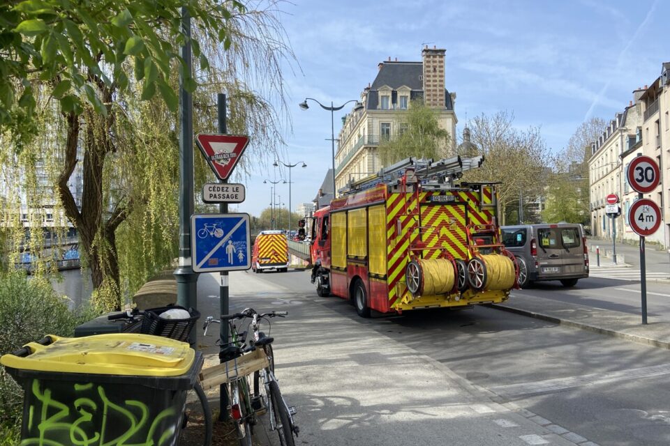 Les pompiers interviennent quai Saint-Cast.