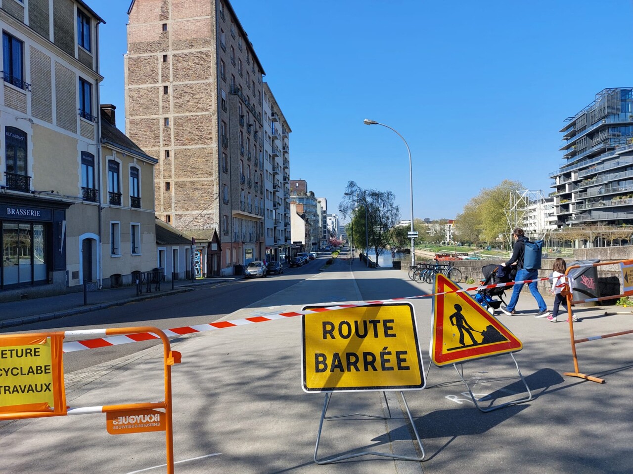 la circulation interdite dans plusieurs rues, le trafic s'annonce "très perturbé"
