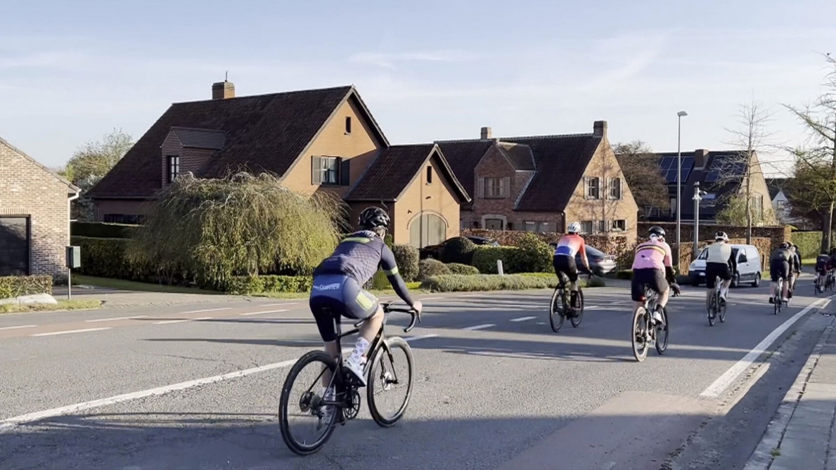 Drame sur le Tour des Flandres cyclo: deux participants amateurs sont décédés, un troisième est hospitalisé