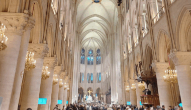 un message annonçant un attentat découvert à Notre-Dame, une enquête ouverte pour fausse information