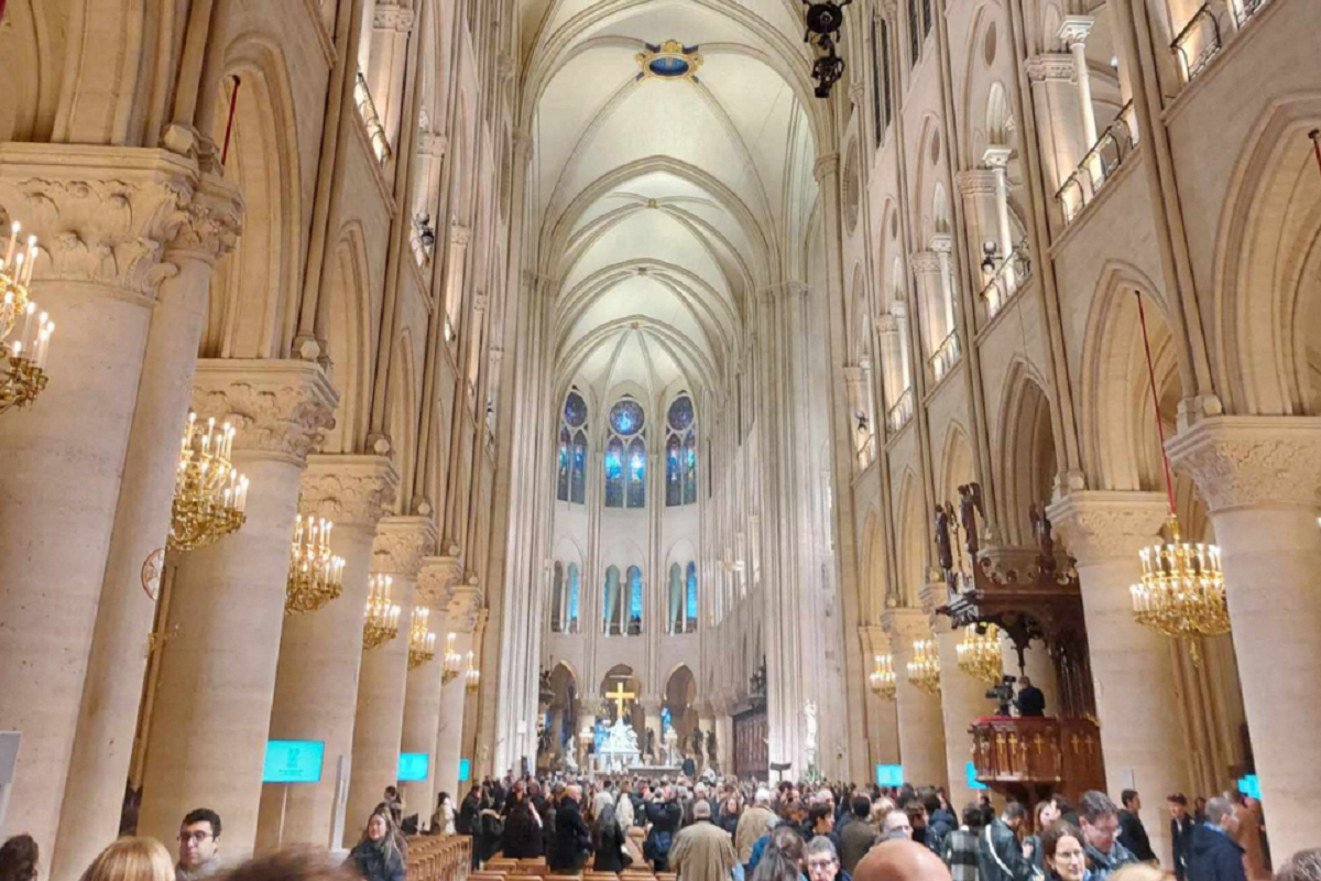 un message annonçant un attentat découvert à Notre-Dame, une enquête ouverte pour fausse information