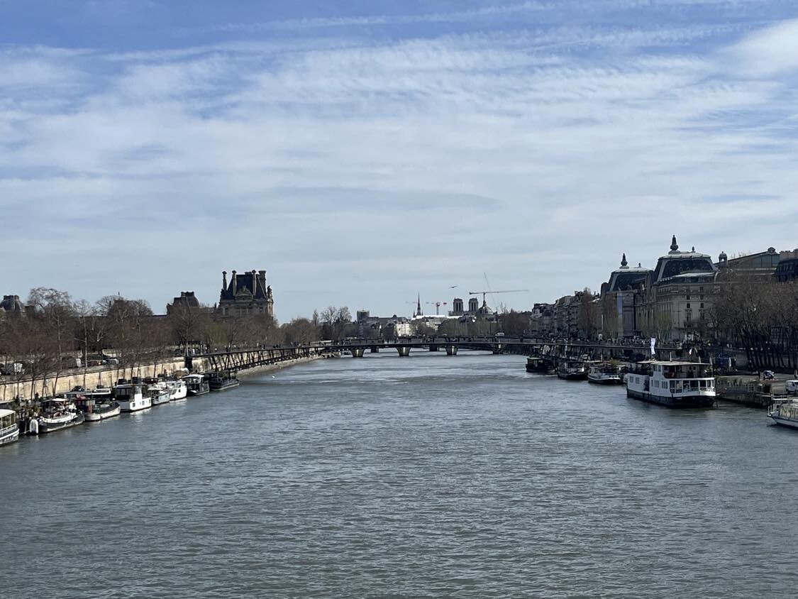 à Paris, la Seine n'échappe pas aux microplastiques