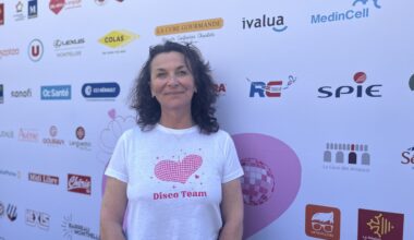 une course, des paillettes et beaucoup d’espoir